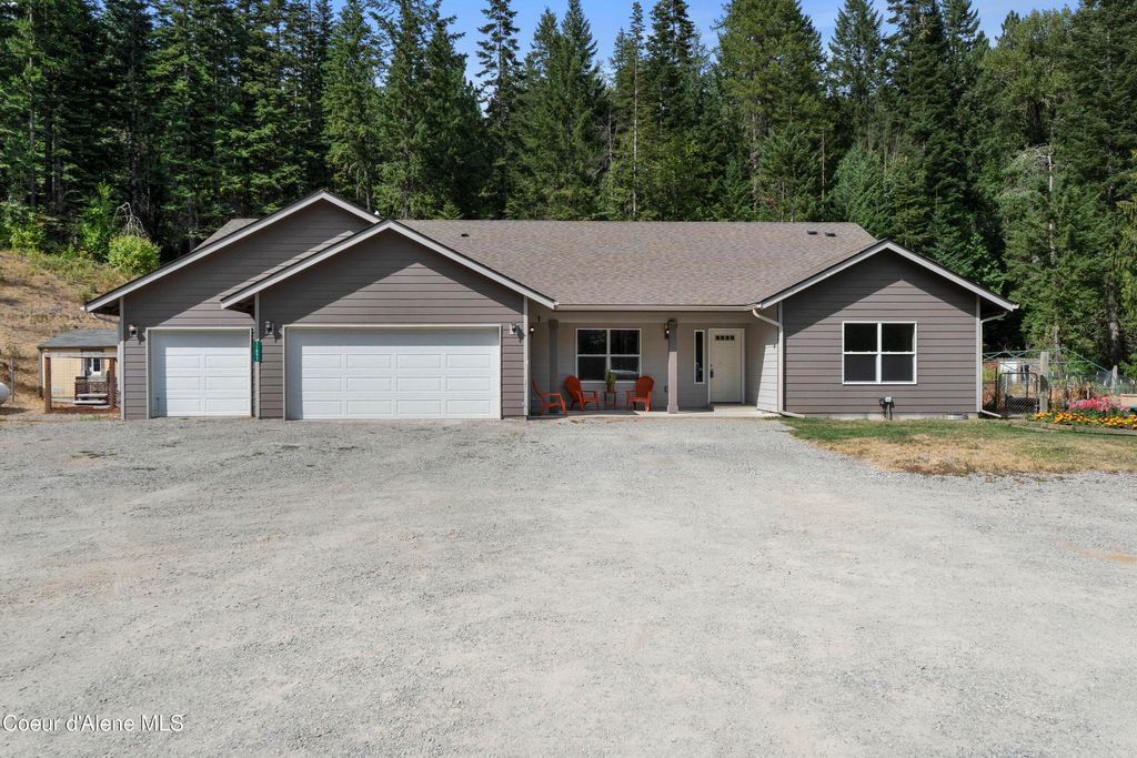 Photo of 11897 Hidden Valley Valley, Rathdrum, ID 83858 (MLS # 25-8186)