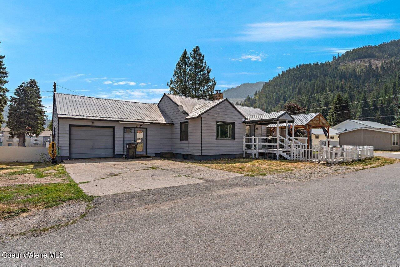 117 8th St, Osburn, Idaho image 17