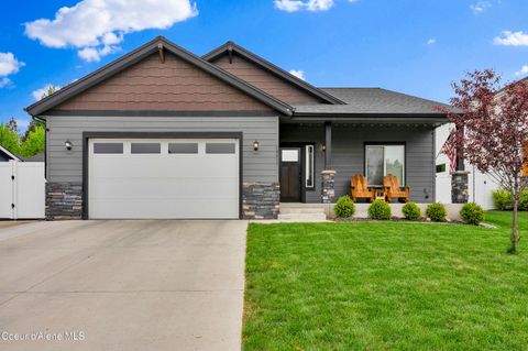 Photo of 10633 Crimson DR, Hayden, ID 83835 (MLS # 26-4738)