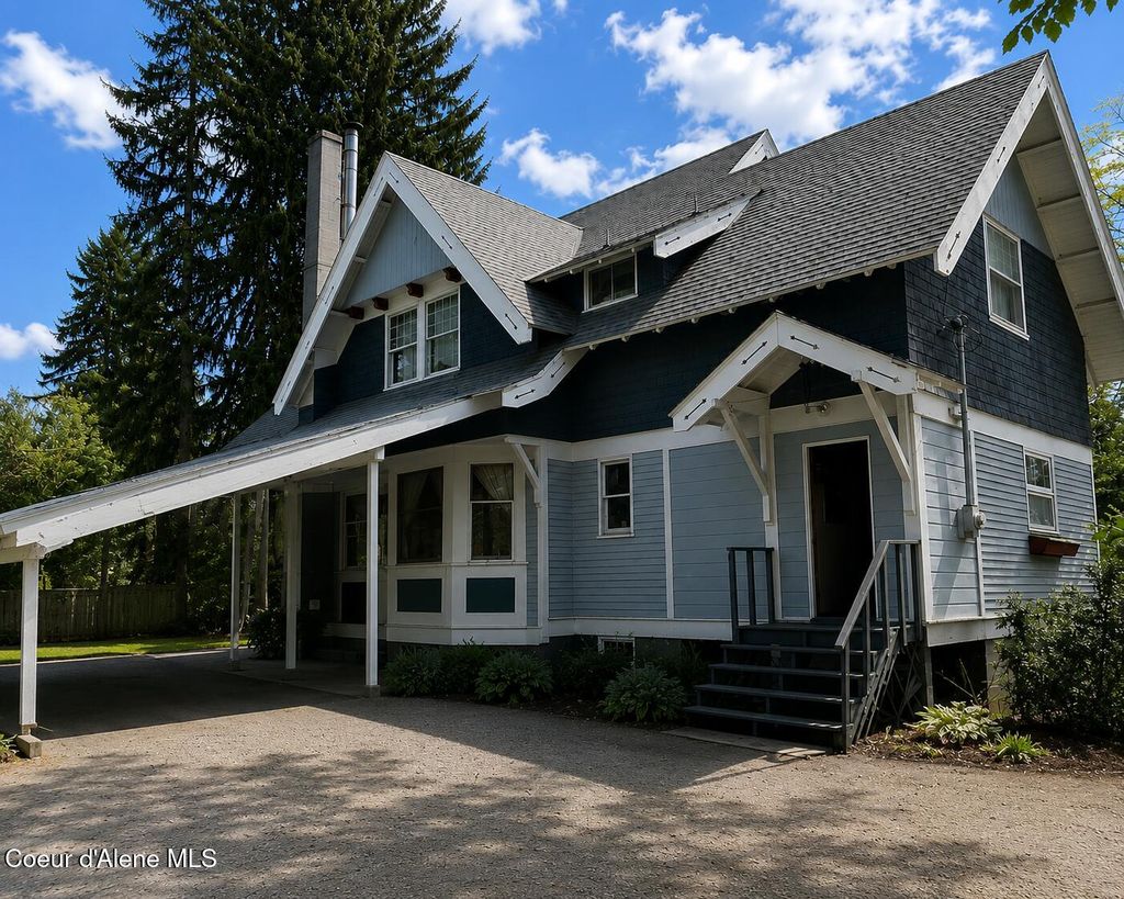 Photo of 6990 Denver St, Bonners Ferry, ID 83805 (MLS # 26-5593)