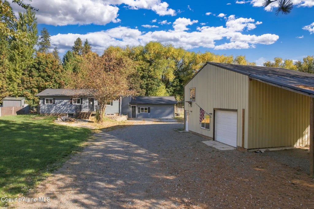 Photo of 15544 Gray St, Rathdrum, ID 83858 (MLS # 26-10153)