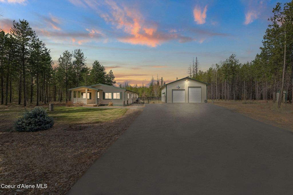 Photo of 44 Elsa Ct, Blanchard, ID 83804 (MLS # 26-3318)