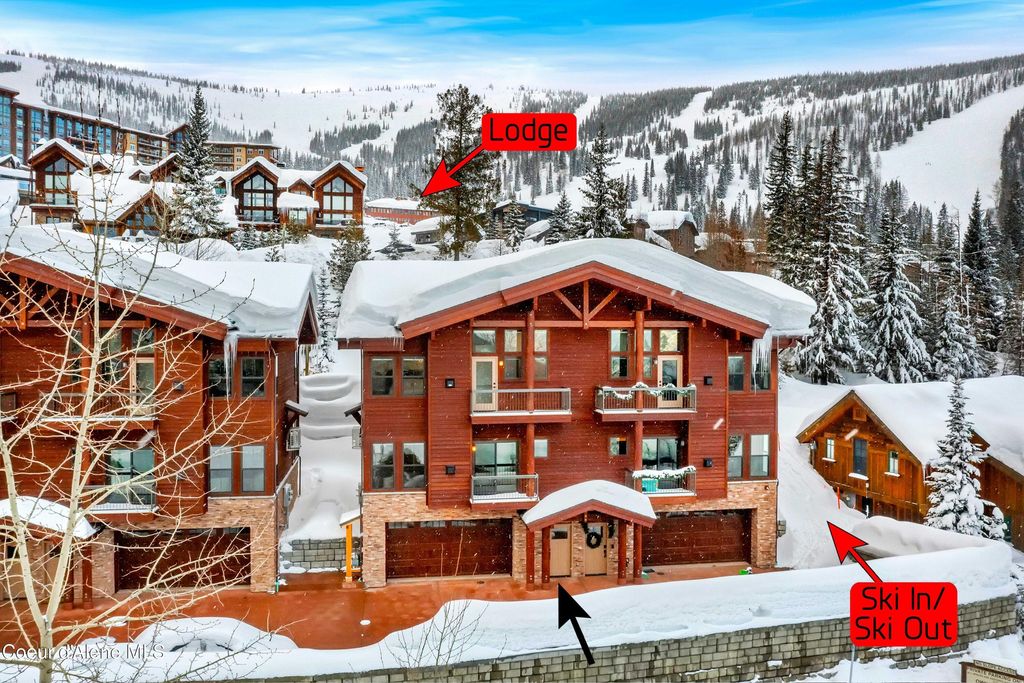 Photo of 50 Olaf Ct Ct, Sandpoint, ID 83864 (MLS # 25-1058)