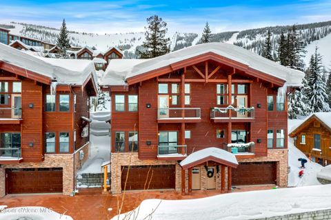 Photo of 50 Olaf Ct Ct, Sandpoint, ID 83864 (MLS # 25-1058)