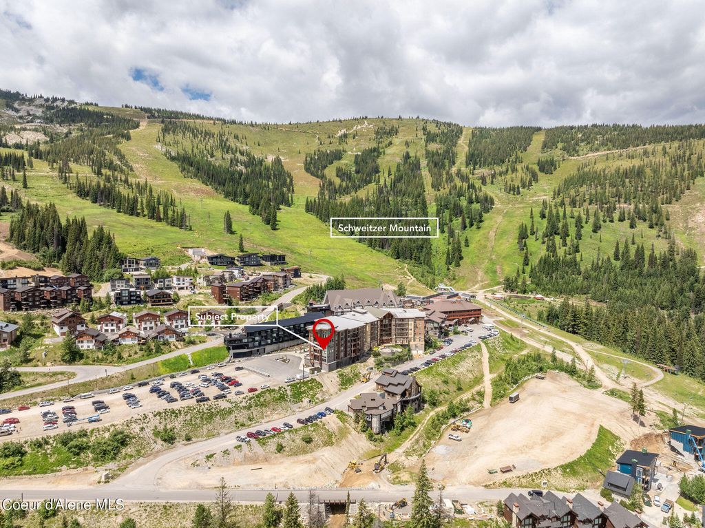 Photo of 124 Village Ln # 318, Sandpoint, ID 83864 (MLS # 26-5017)