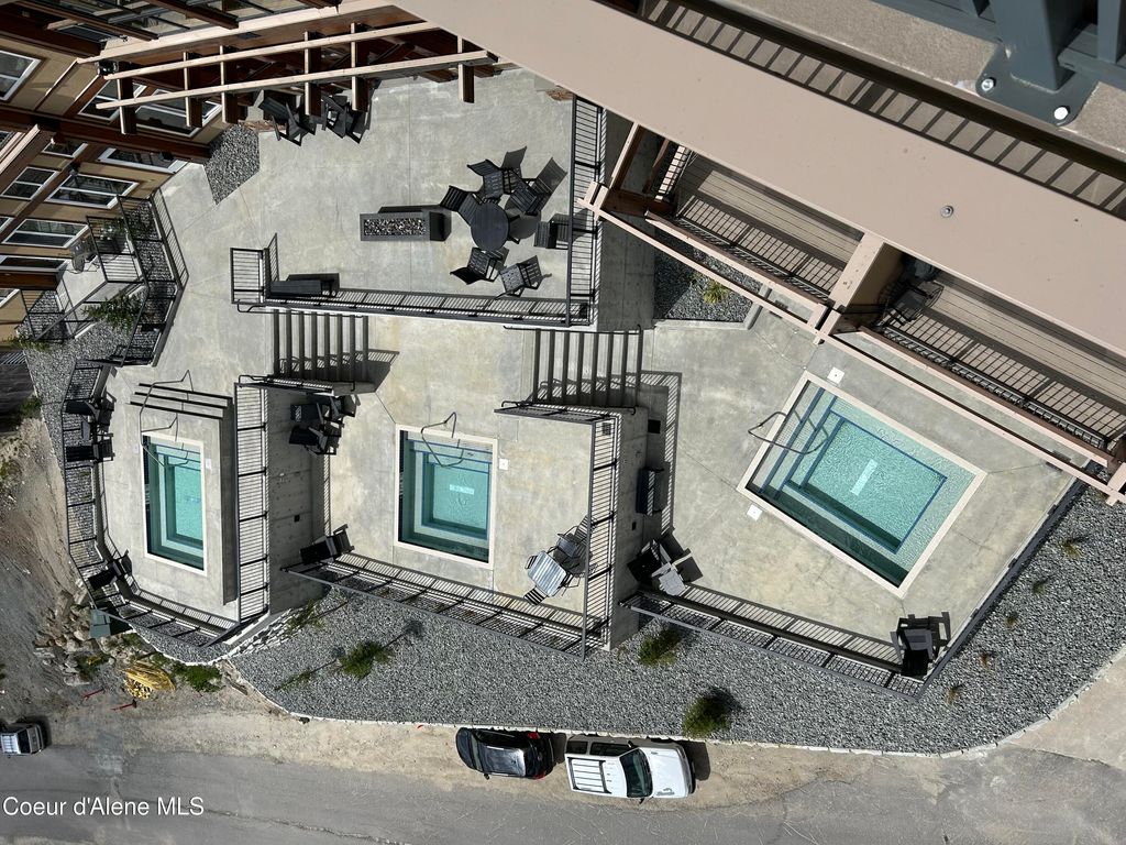 Photo of 124 Village Ln # 318, Sandpoint, ID 83864 (MLS # 26-5017)