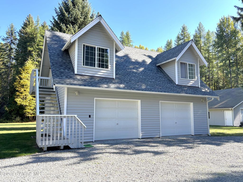 Photo of 658 Beaver Creek Creek, Sandpoint, ID 83864 (MLS # 25-10400)
