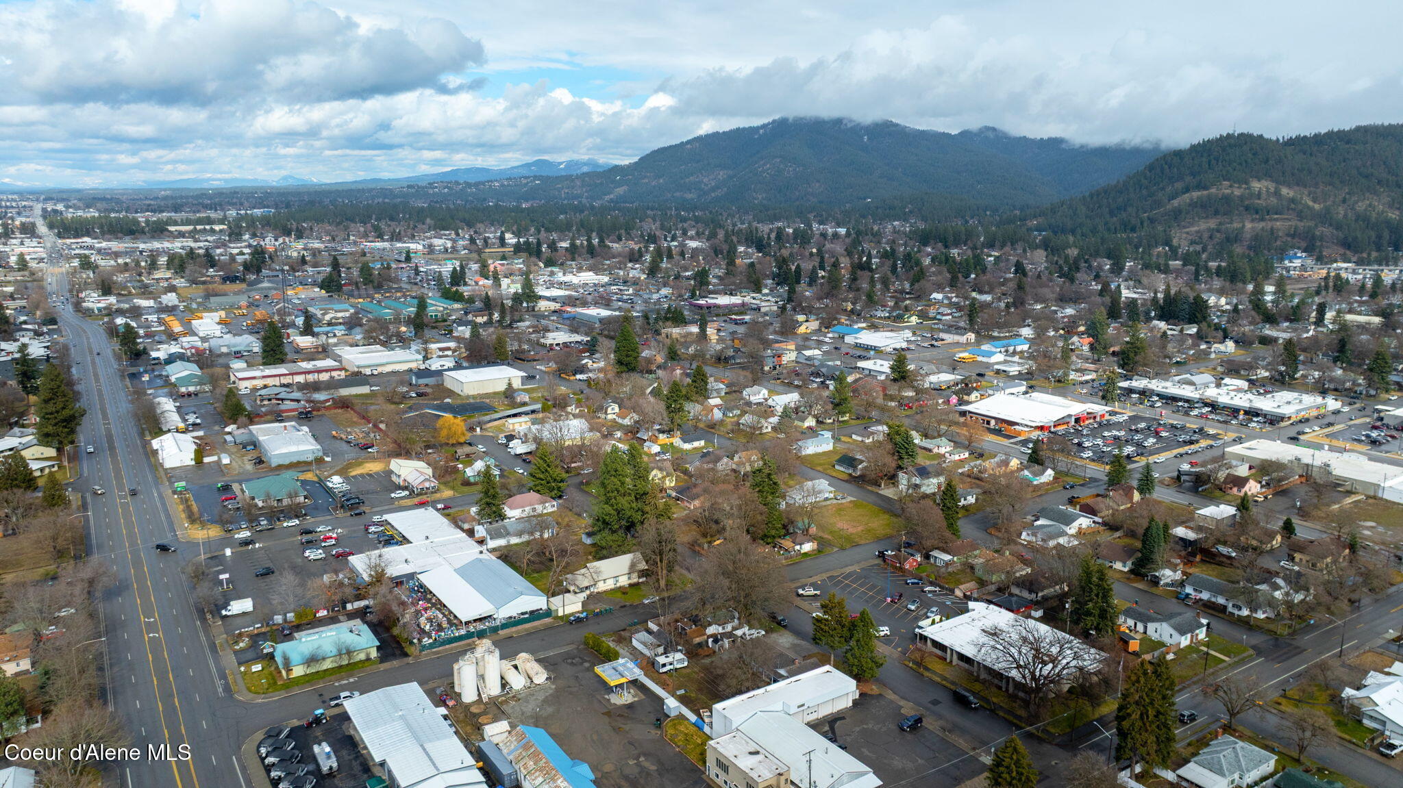 1215 N 1st St, Coeur d'Alene, Texas image 37