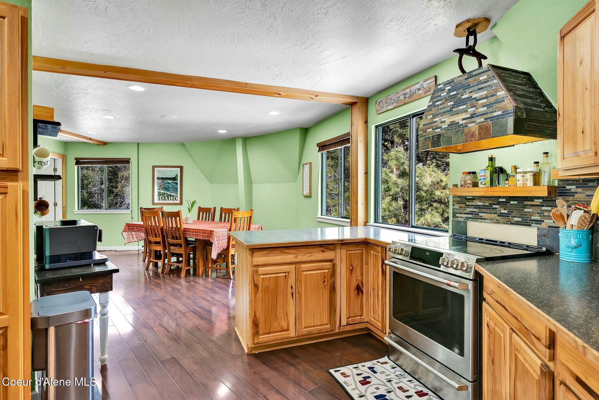 590 Skyhawk Dr, Spirit Lake, Idaho image 3