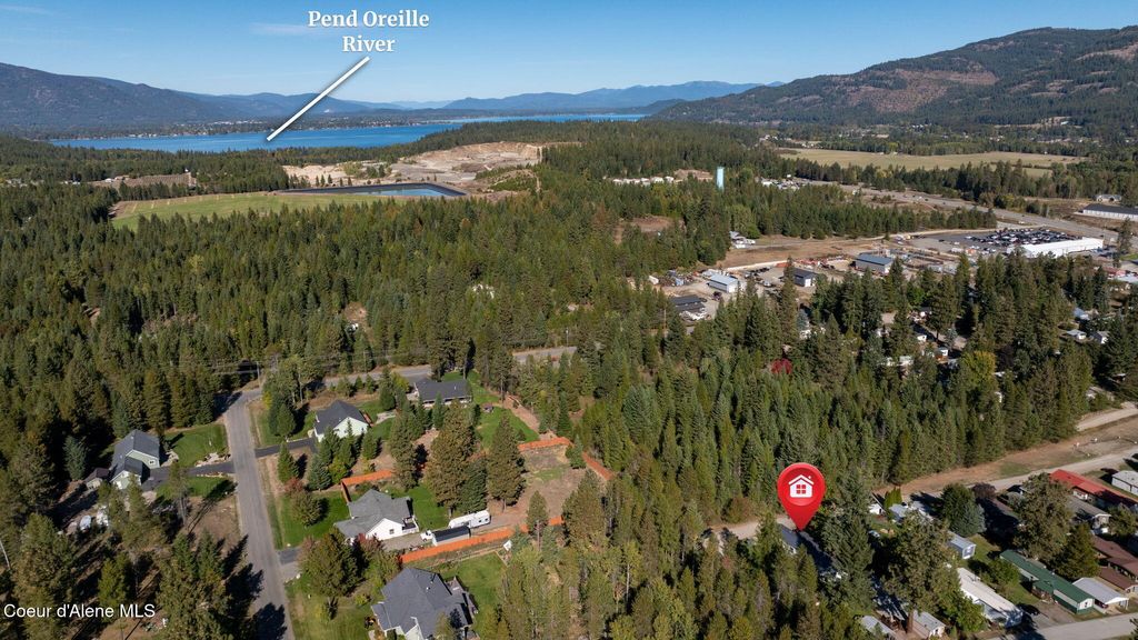 Photo of 469010 US-95 #26, Sagle, ID 83860 (MLS # 25-10216)