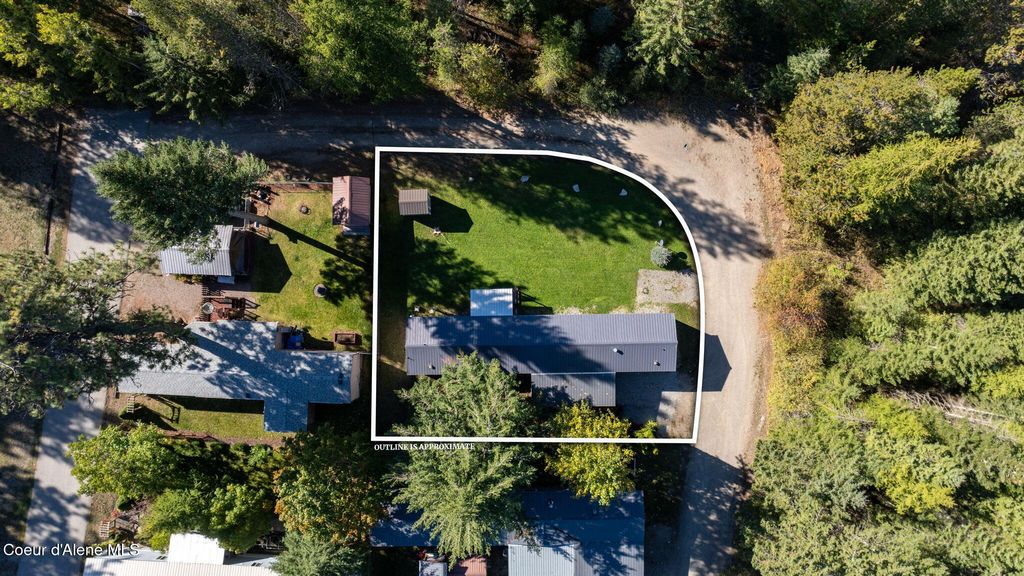 Photo of 469010 US-95 #26, Sagle, ID 83860 (MLS # 25-10216)