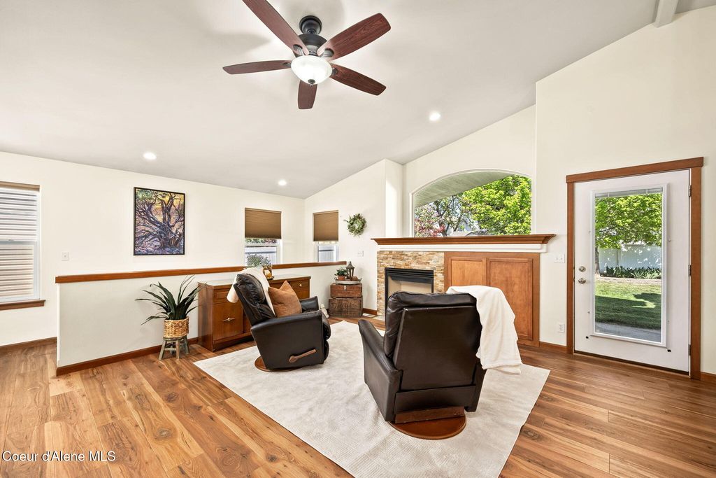 Photo of 1511 Tualatin DR, Post Falls, ID 83854 (MLS # 26-4536)