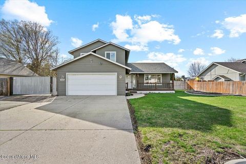 Photo of 9269 Crabapple Ct, Hayden, ID 83835 (MLS # 26-3264)