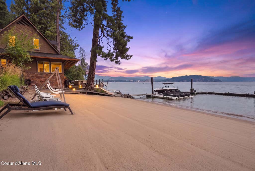 Photo of 8357 Coeur d' Alene Lake Lake, Coeur dAlene, ID 83814 (MLS # 26-8669)