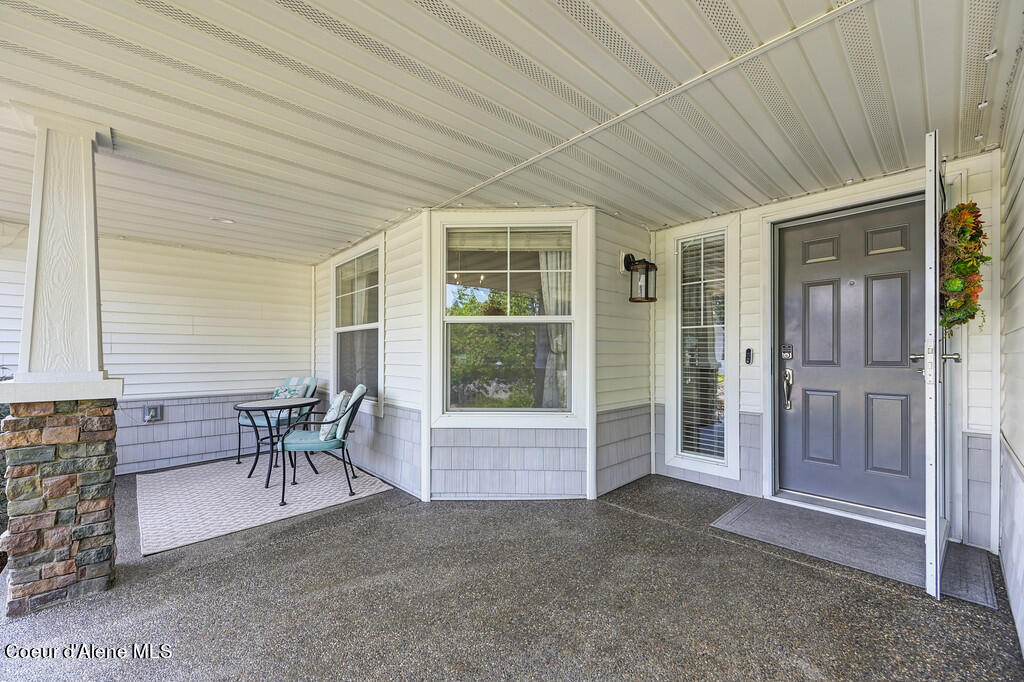 Post Falls, Idaho 83854, United States, 5 Bedrooms Bedrooms, ,3 BathroomsBathrooms,Residential,Pending,57484