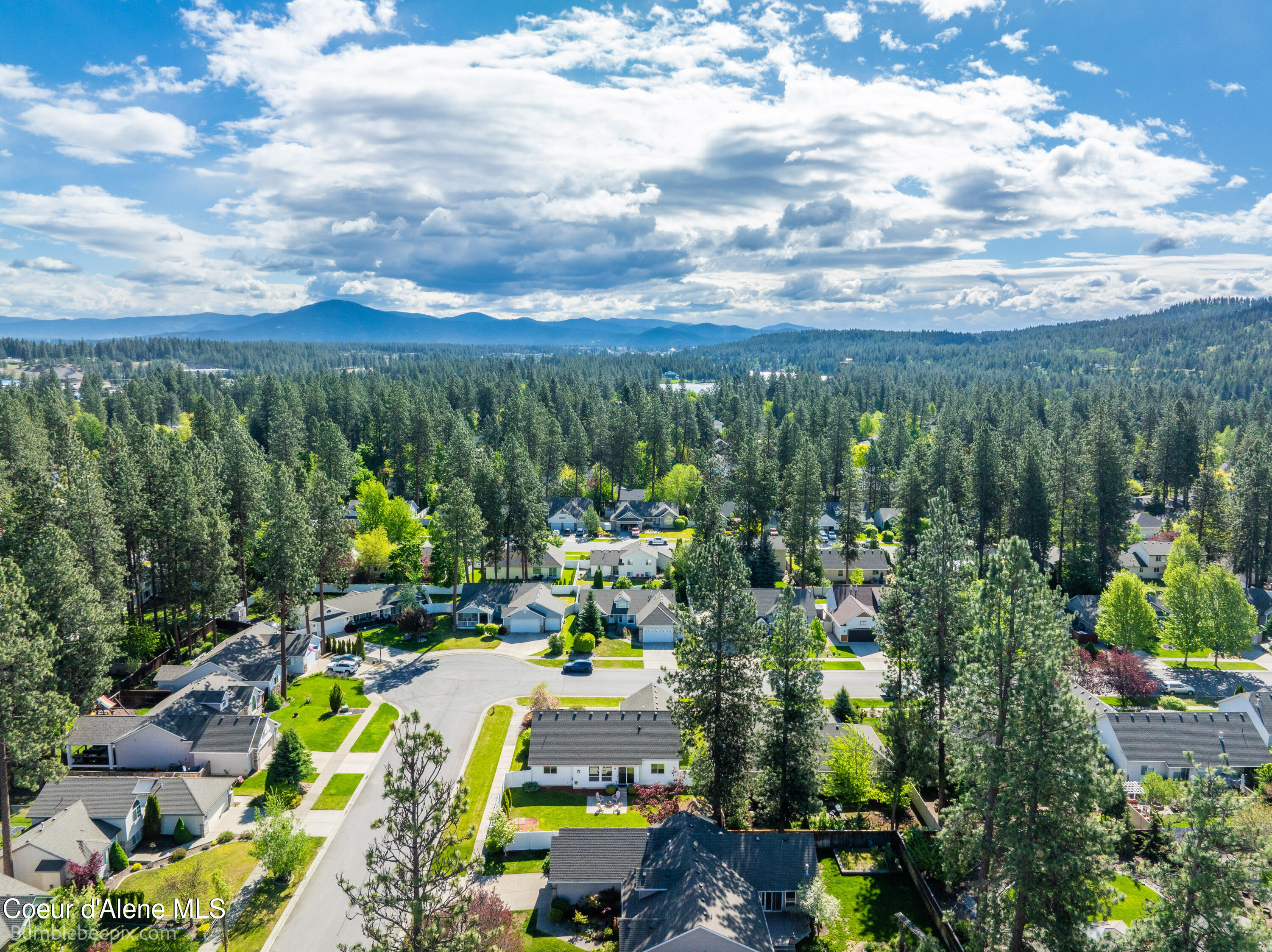 Post Falls, Idaho 83854, United States, 5 Bedrooms Bedrooms, ,3 BathroomsBathrooms,Residential,Pending,57484