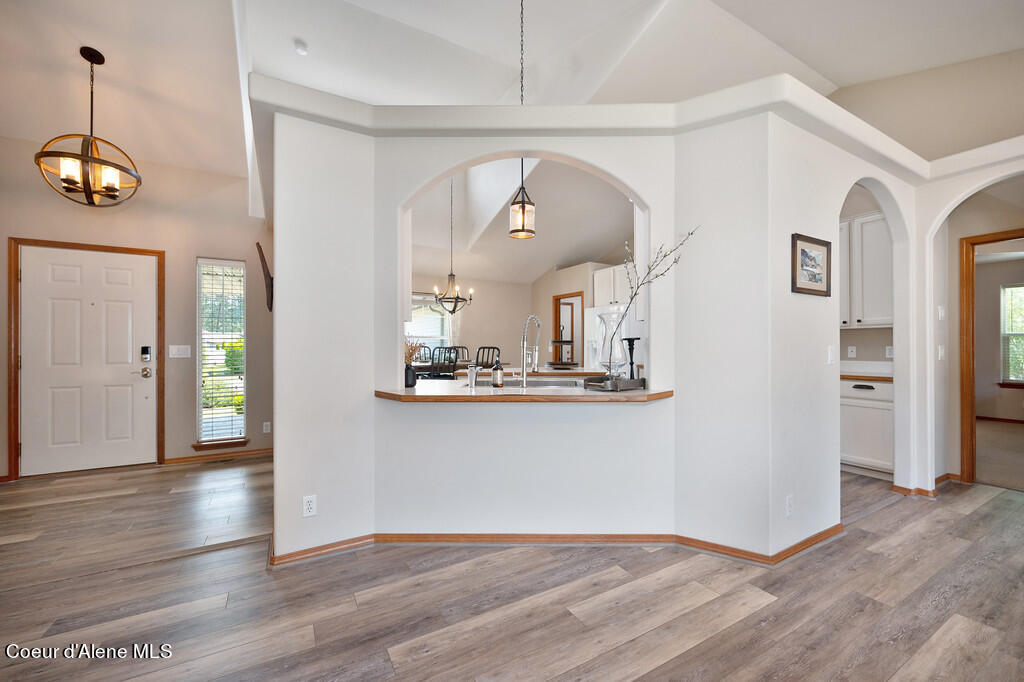 Post Falls, Idaho 83854, United States, 5 Bedrooms Bedrooms, ,3 BathroomsBathrooms,Residential,Pending,57484