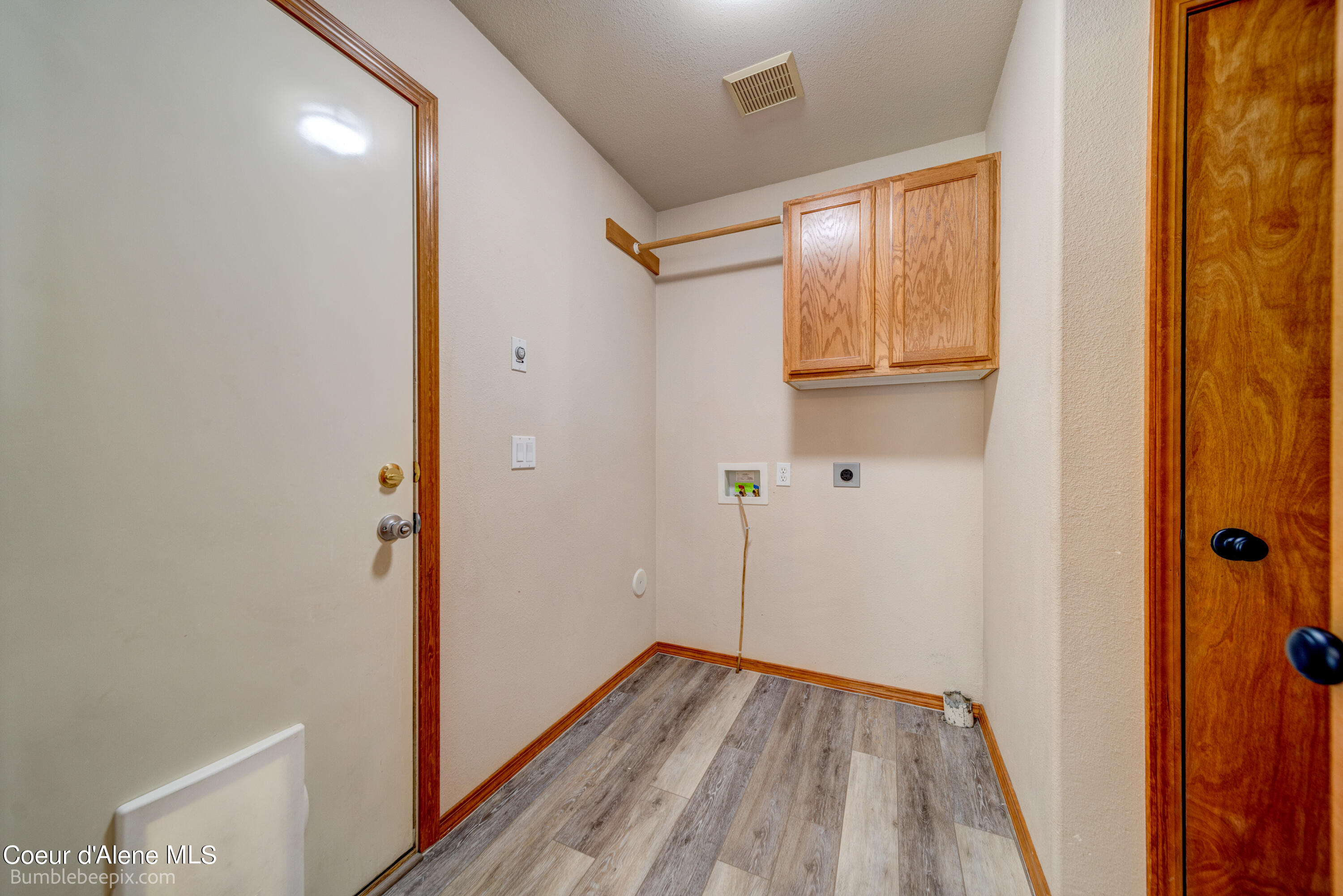 Post Falls, Idaho 83854, United States, 5 Bedrooms Bedrooms, ,3 BathroomsBathrooms,Residential,Pending,57484