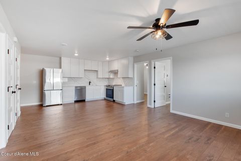 Photo of 1313 Division Ave #C, Sandpoint, ID 83864 (MLS # 26-1780)