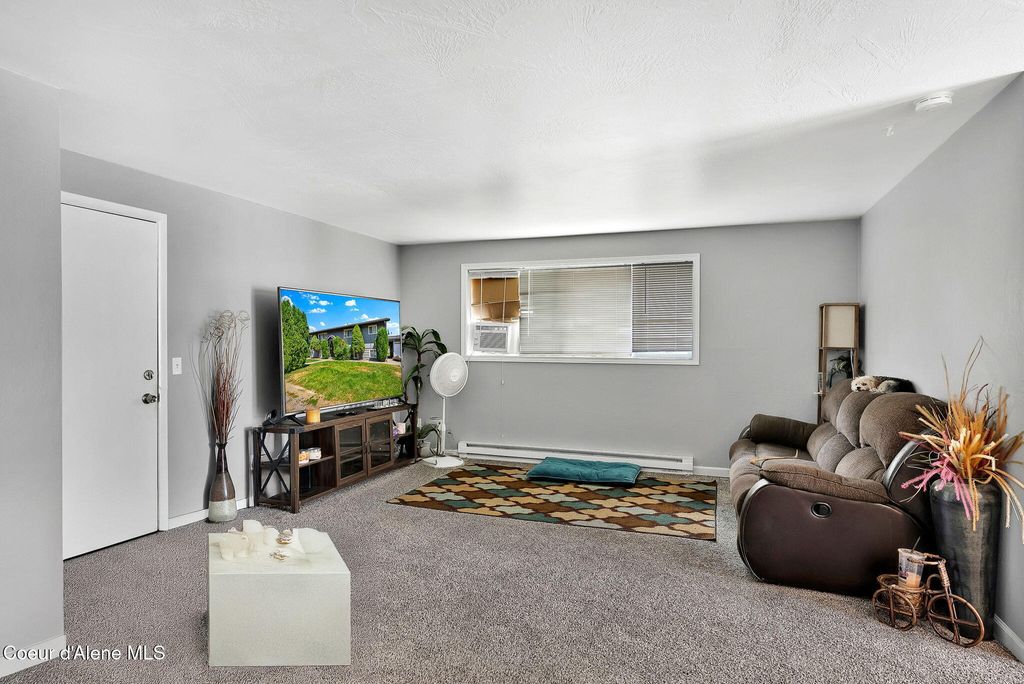 Photo of 9384 BAACK St, Hayden, ID 83835 (MLS # 25-7690)