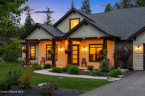 Photo of 445 Beach Court Court, Dover, ID 83825 (MLS # 25-5291)
