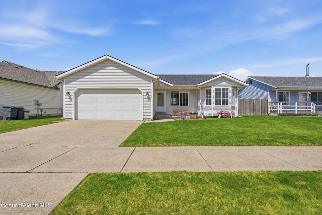 Photo of 11672 Stinson Loop, Hayden, ID 83835 (MLS # 26-4227)