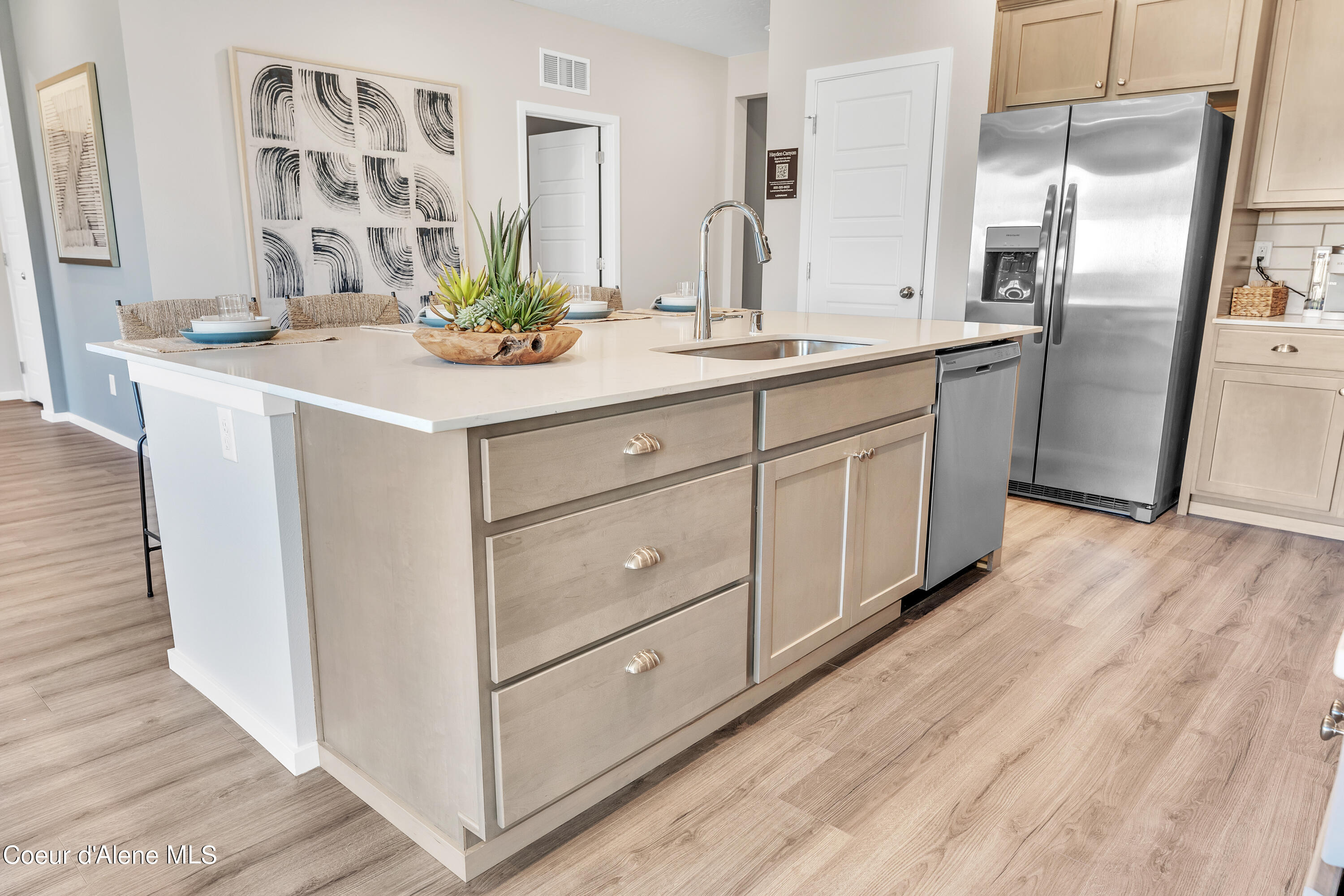 Hayden, Idaho 83835, United States, 3 Bedrooms Bedrooms, ,2 BathroomsBathrooms,Residential,Pending,38000