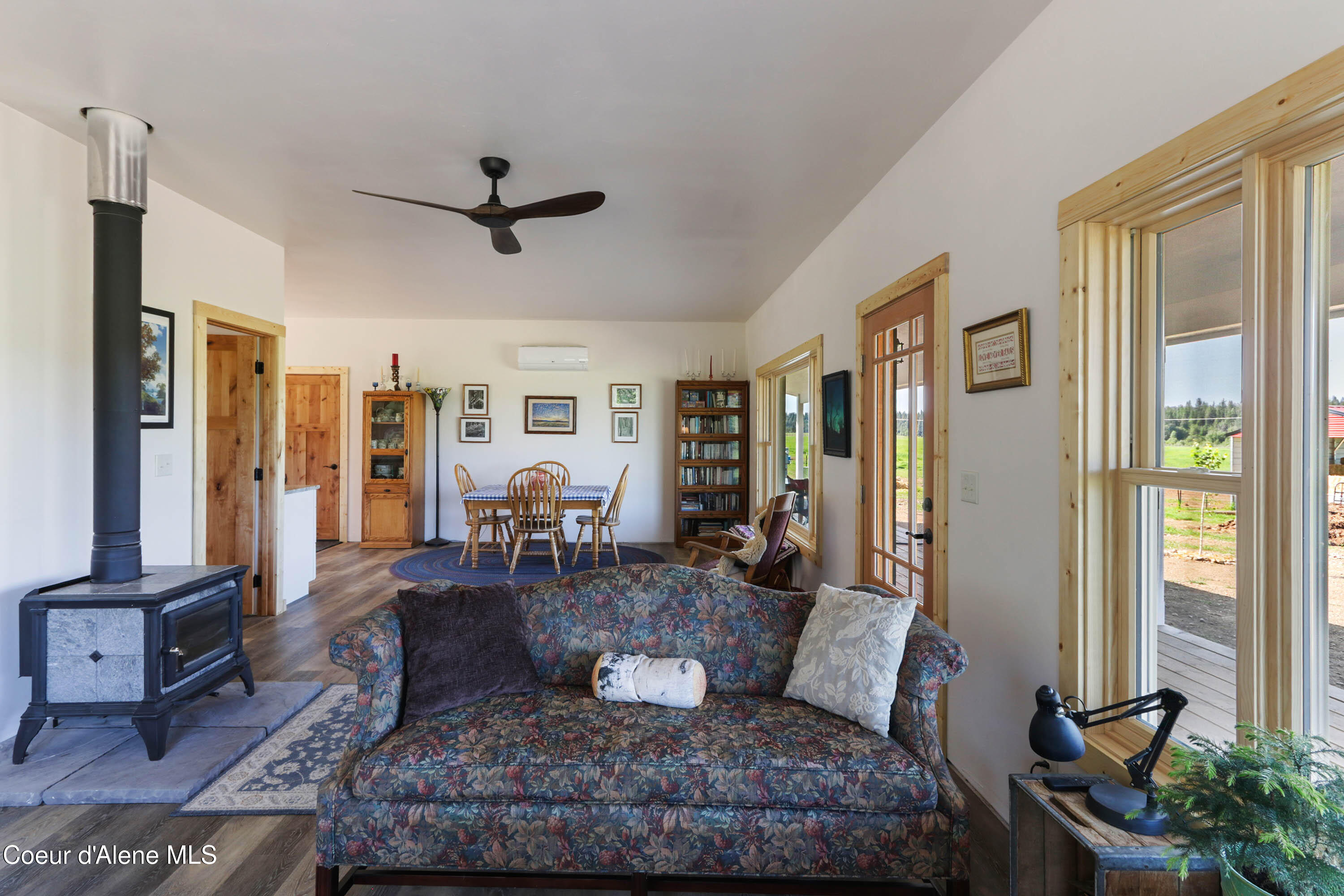 202 Elizabeth Ln, Athol, Idaho image 15