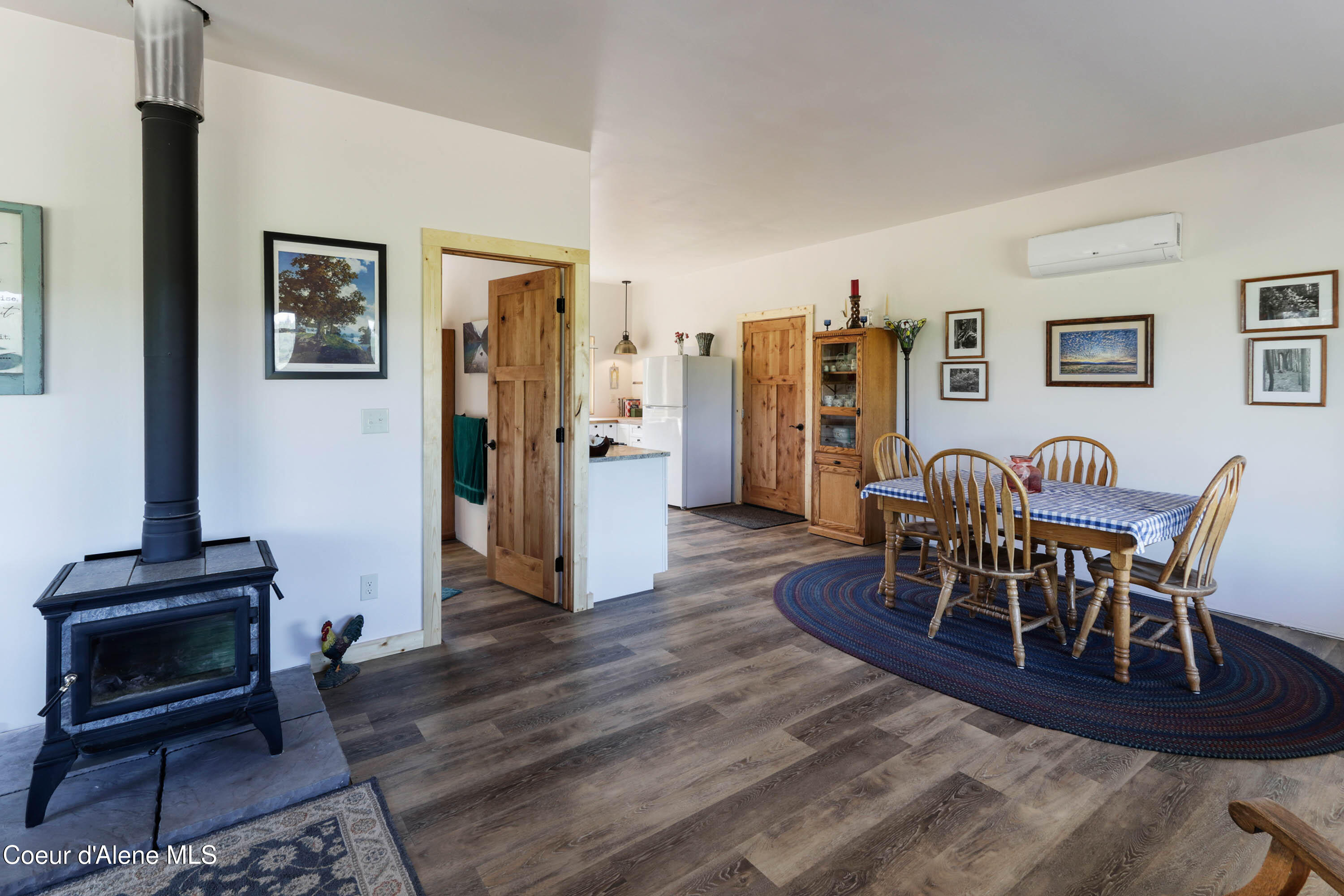 202 Elizabeth Ln, Athol, Idaho image 13