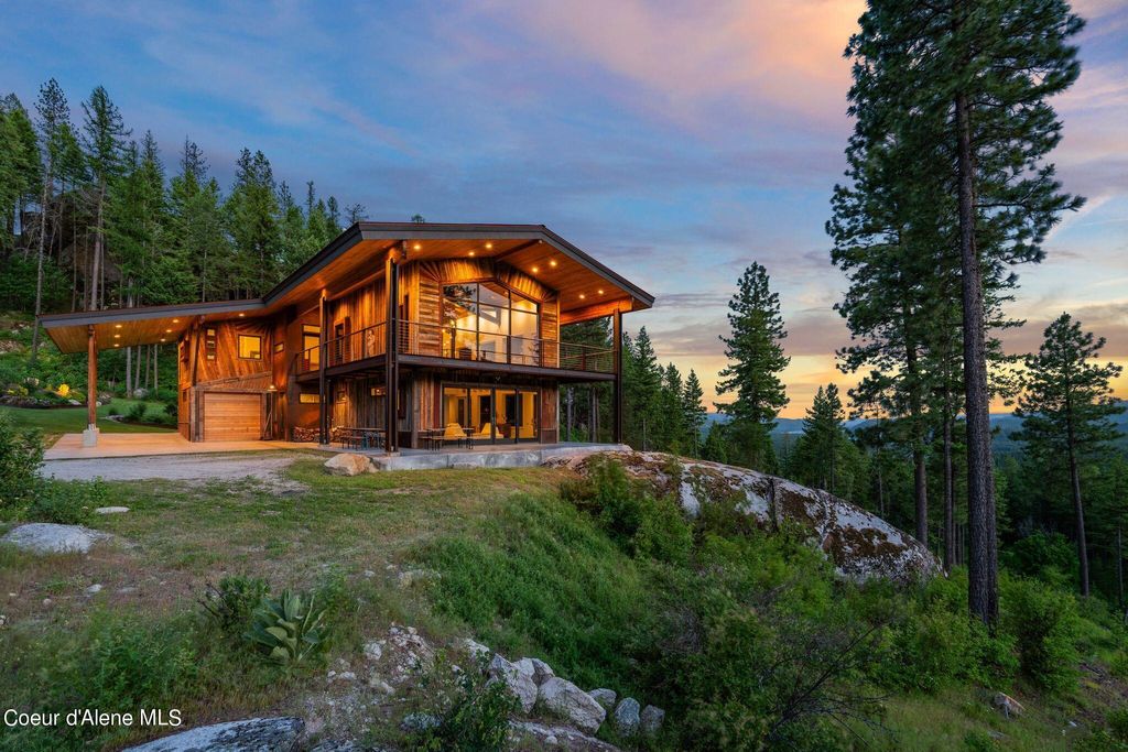 Photo of 172 Elk Hills Hills, Sandpoint, ID 83864 (MLS # 25-5338)