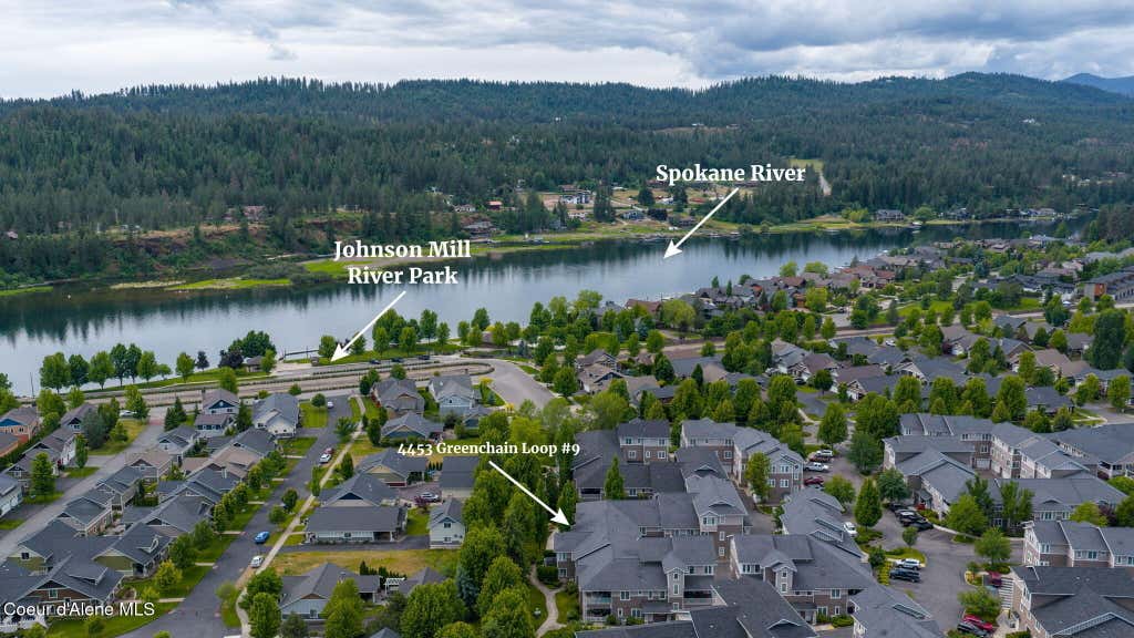 Photo of 4453 Greenchain LOOP #APT 9, Coeur dAlene, ID 83814 (MLS # 26-5677)