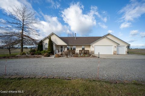 Photo of 2961 DIAMOND BAR Rd, Rathdrum, ID 83858 (MLS # 25-11592)
