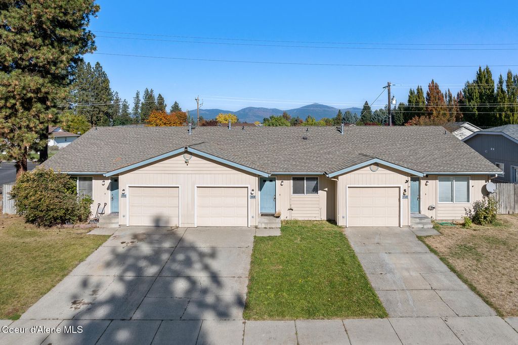 Photo of 216 23rd Ave, Post Falls, ID 83854 (MLS # 25-10468)