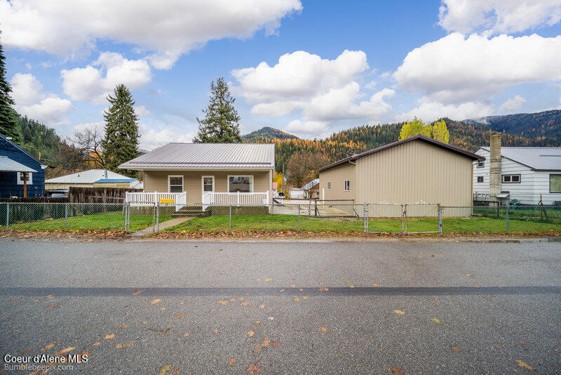 105 2nd St, Silverton, Idaho image 1