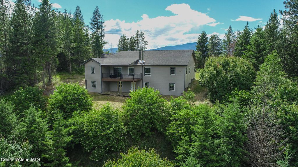 Photo of 1588 Sunrise Rd, Bonners Ferry, ID 83805 (MLS # 26-478)