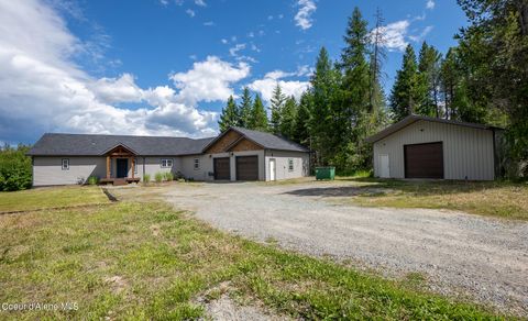 Photo of 1588 Sunrise Rd, Bonners Ferry, ID 83805 (MLS # 26-478)