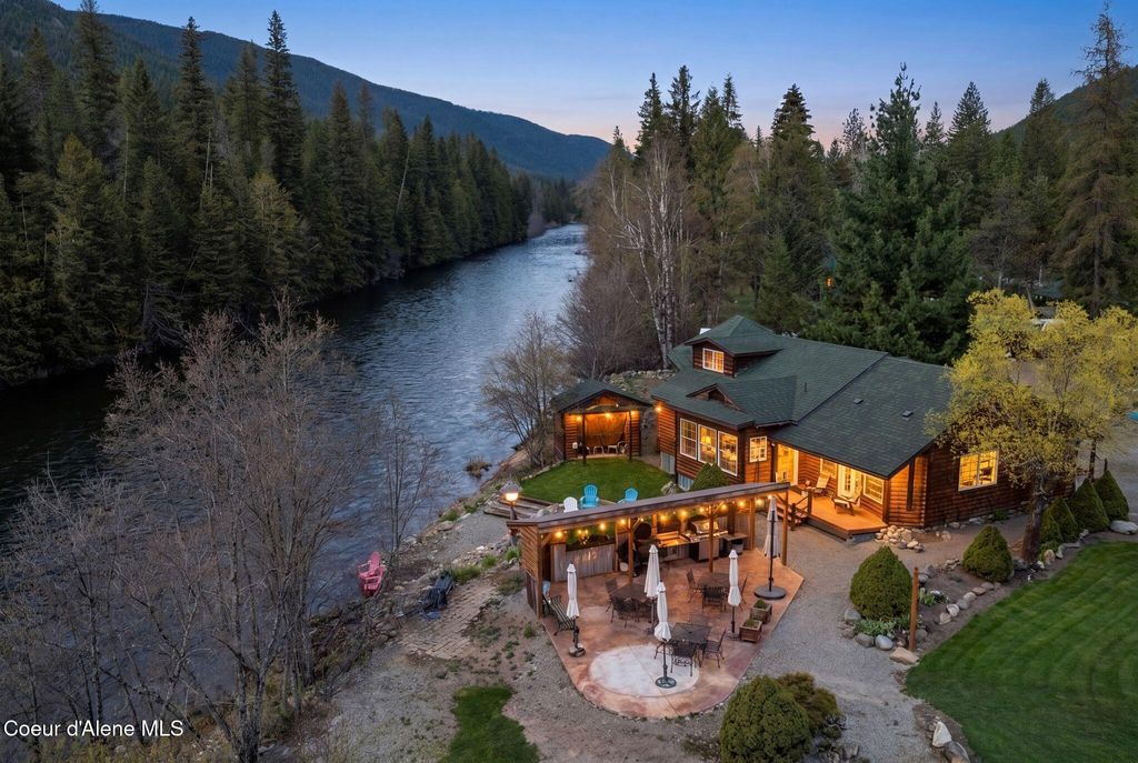 Photo of 5634 Moyie River River, Bonners Ferry, ID 83805 (MLS # 26-4755)