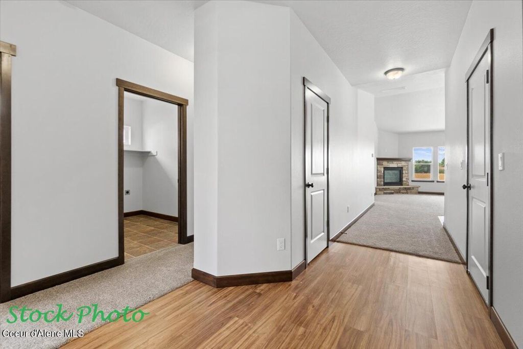 Photo of 1136 Jersey St, Sandpoint, ID 83864 (MLS # 26-2871)