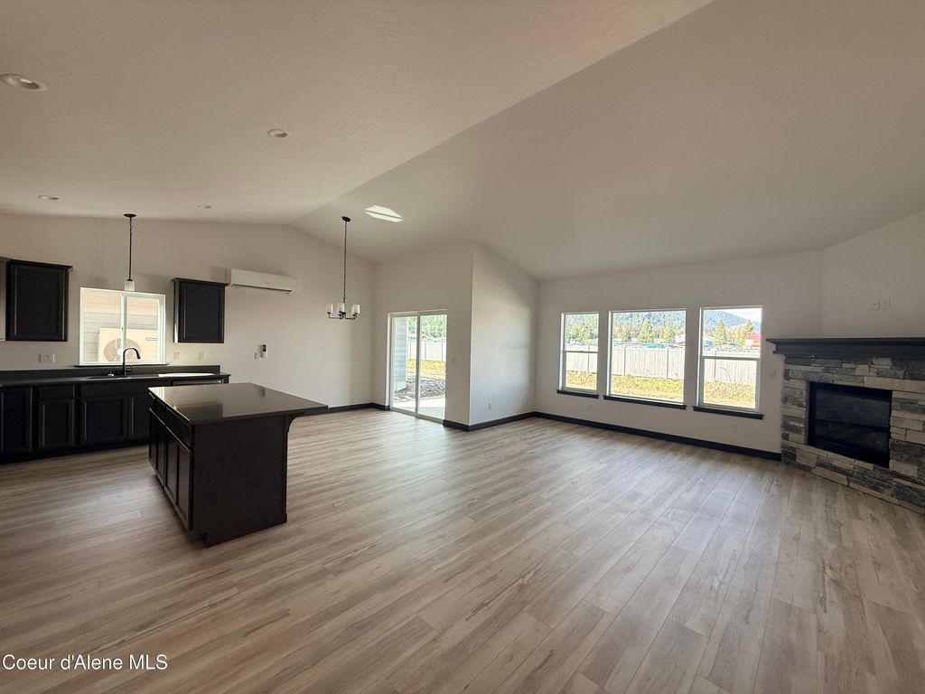 Photo of 1136 Jersey St, Sandpoint, ID 83864 (MLS # 26-2871)