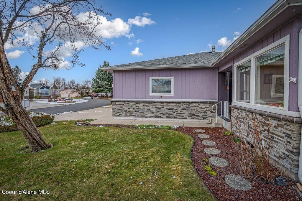 Photo of 1485 Woodlawn Dr, Hayden, ID 83835 (MLS # 26-1533)