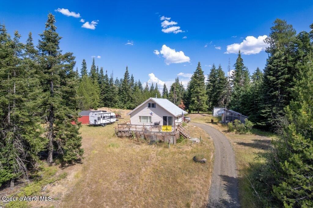 Photo of 207 Happy Valley Valley, St. Maries, ID 83861 (MLS # 25-7908)