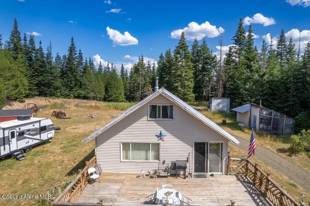 Photo of 207 Happy Valley Valley, St. Maries, ID 83861 (MLS # 25-7908)