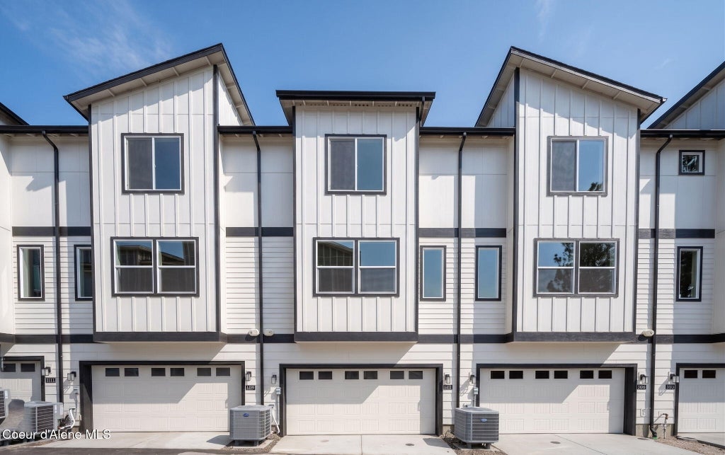 Photo of 1111 Pinewood, Coeur dAlene, ID 83814 (MLS # 26-10115)