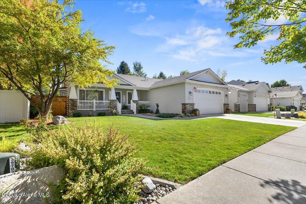 Photo of 6058 Madellaine Dr, Coeur dAlene, ID 83815 (MLS # 25-10176)