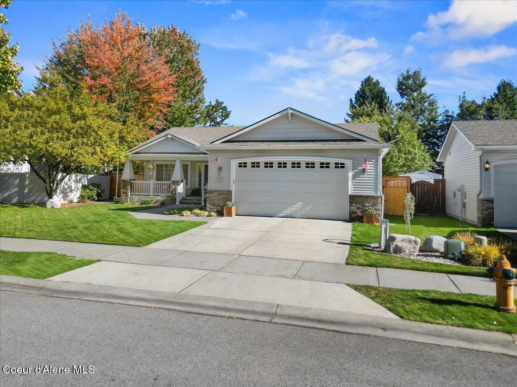 Photo of 6058 Madellaine Dr, Coeur dAlene, ID 83815 (MLS # 25-10176)