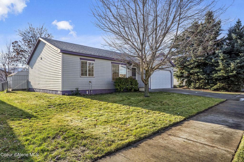 Photo of 910 SHASTA, Post Falls, ID 83854 (MLS # 25-11319)