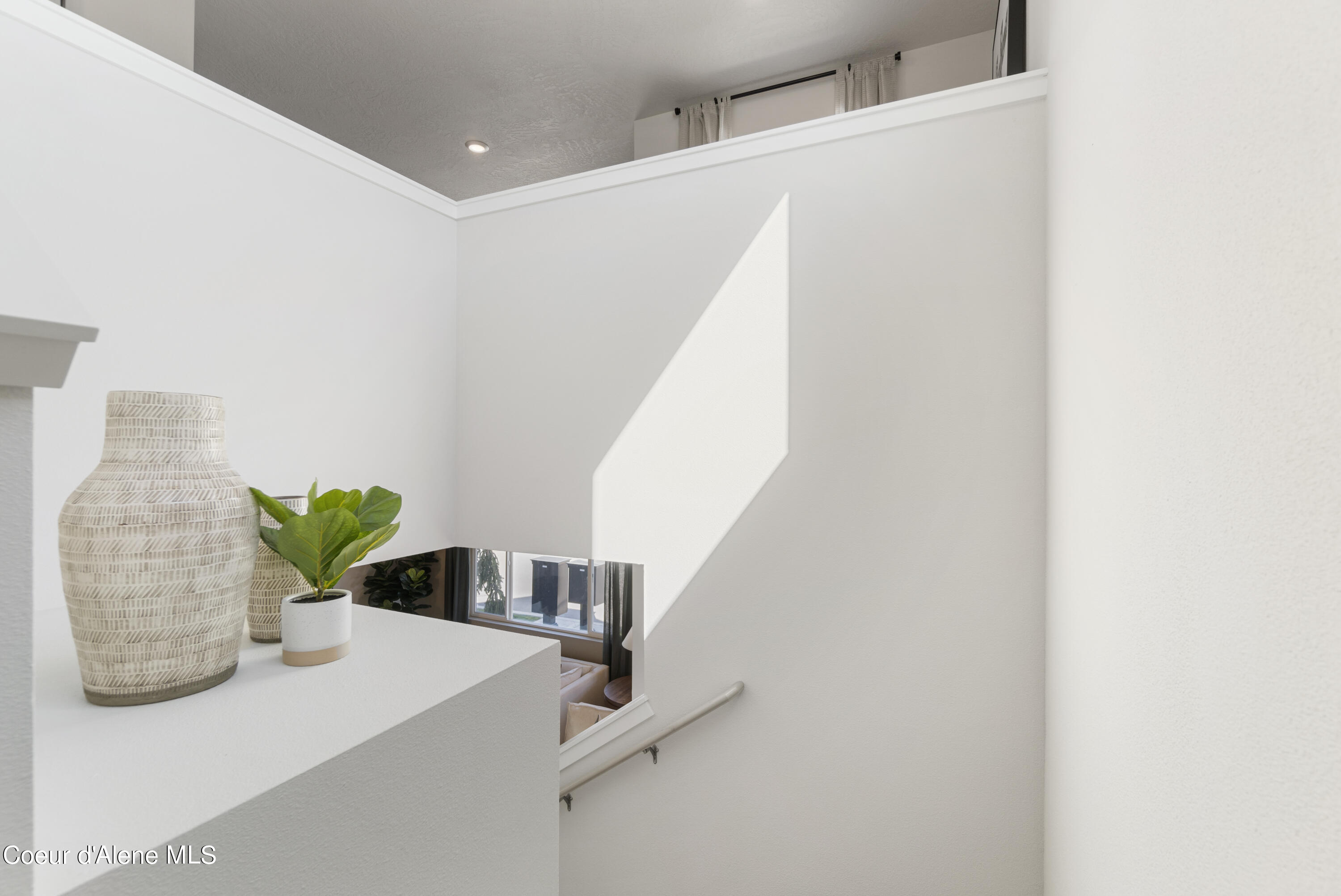 Hayden, Idaho 83835, United States, 3 Bedrooms Bedrooms, ,3 BathroomsBathrooms,Residential,Pending,54544