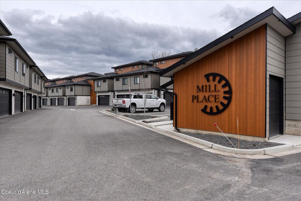 Photo of 4745 Kona Dr, Coeur dAlene, ID 83814 (MLS # 25-10439)