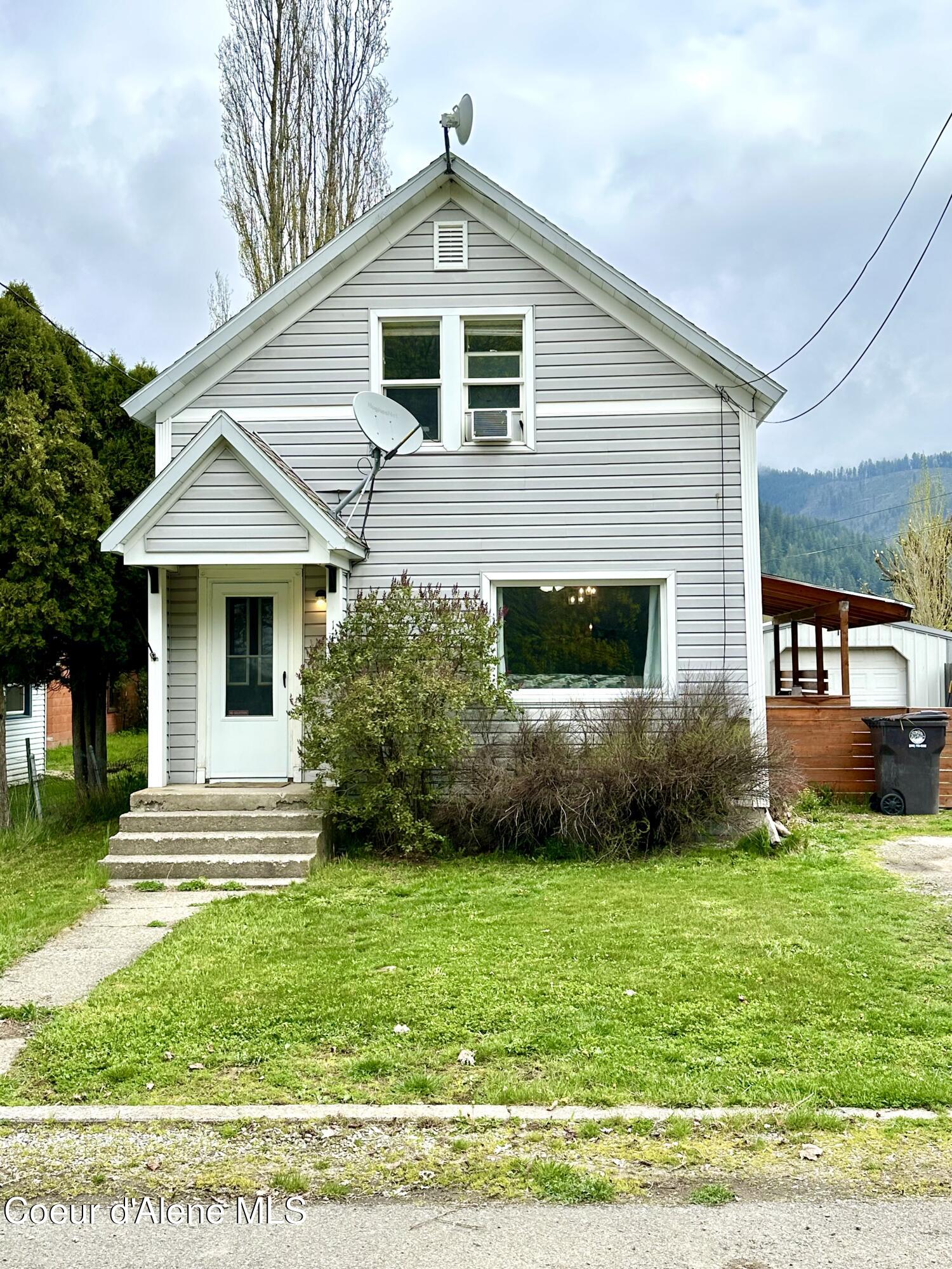 1128 E Garden Ave, Osburn, Alaska image 1