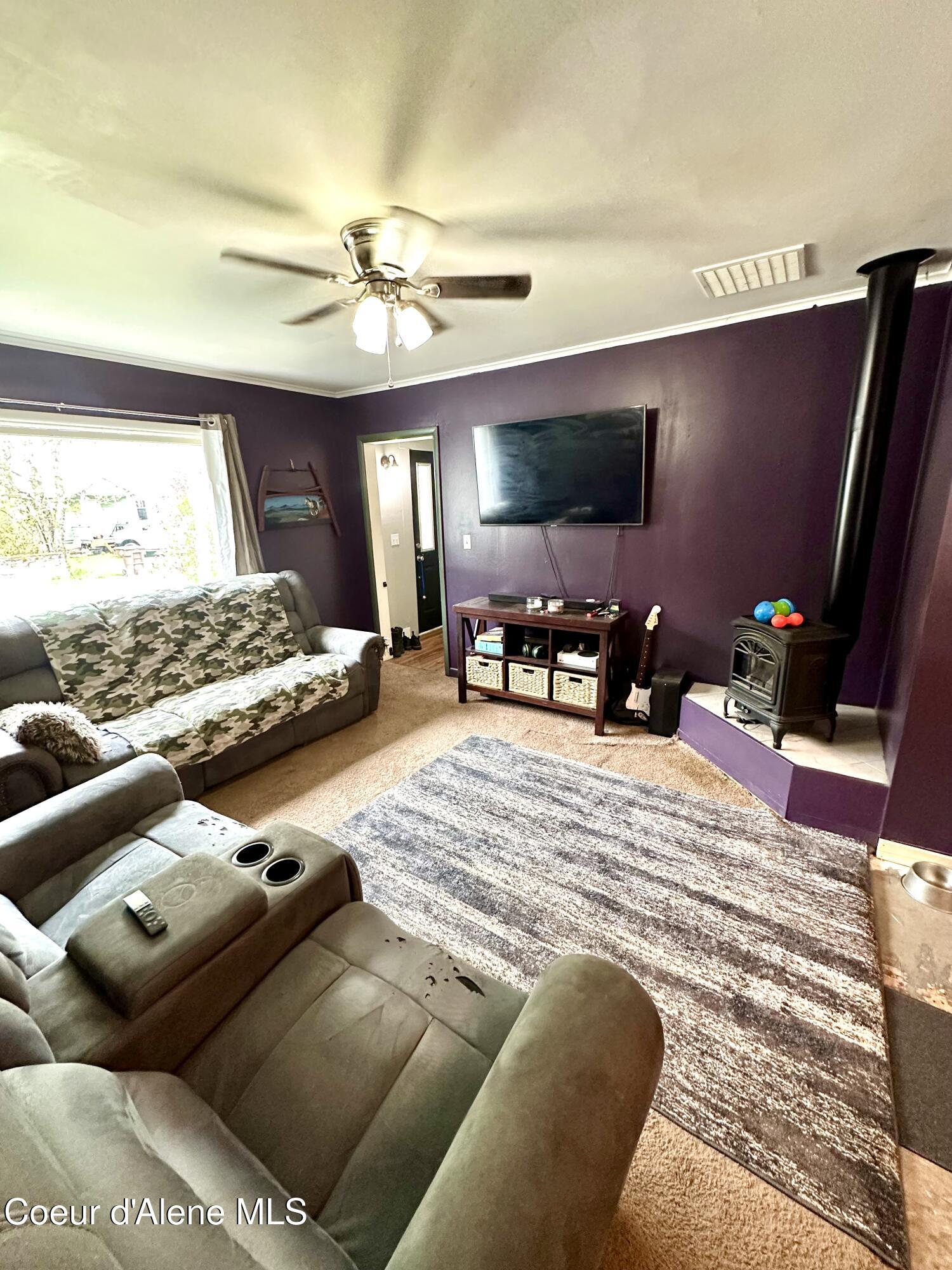 1128 E Garden Ave, Osburn, Alaska image 4